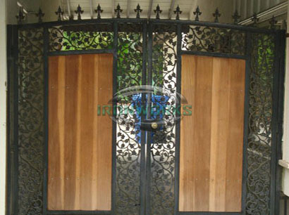 Custom Entrance Door 01