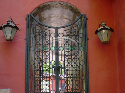 Custom Entrance Door 02