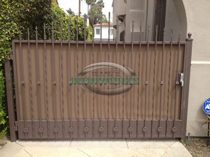 Fence & Gate 22