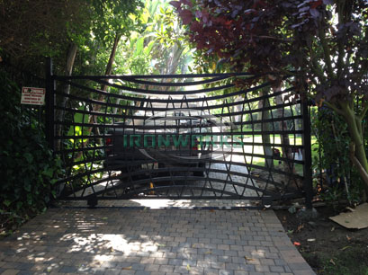 Fence & Gate 25