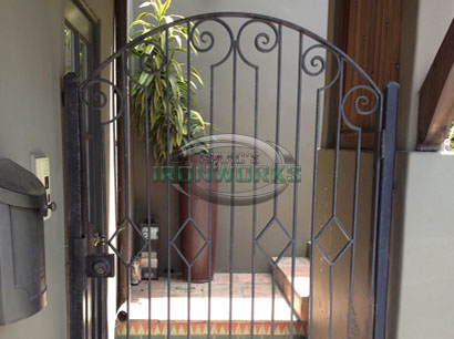 Fence & Gate 30