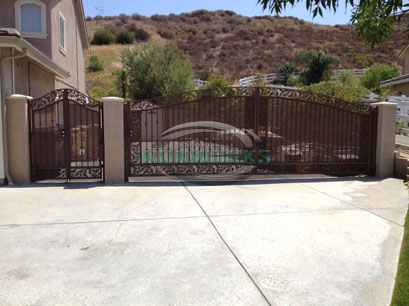Fence & Gate 42