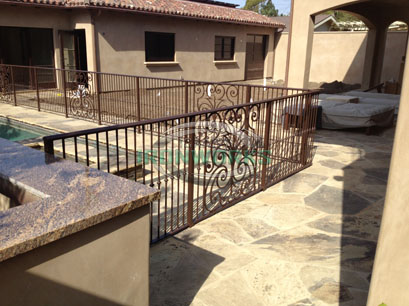 Fence & Gate 48