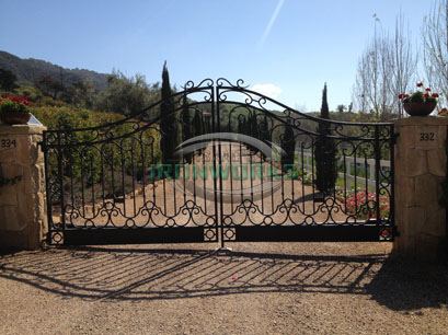 Fence & Gate 61