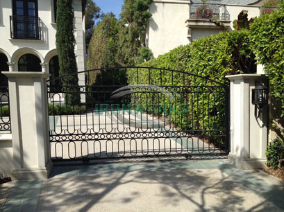 Fence & Gate 64