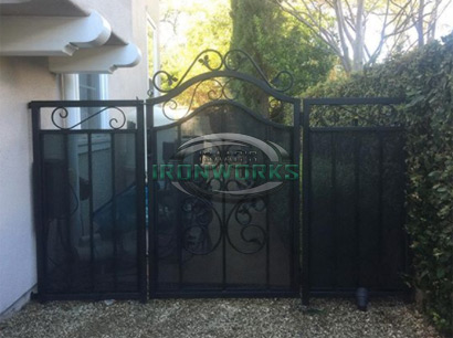 Fence & Gate 74
